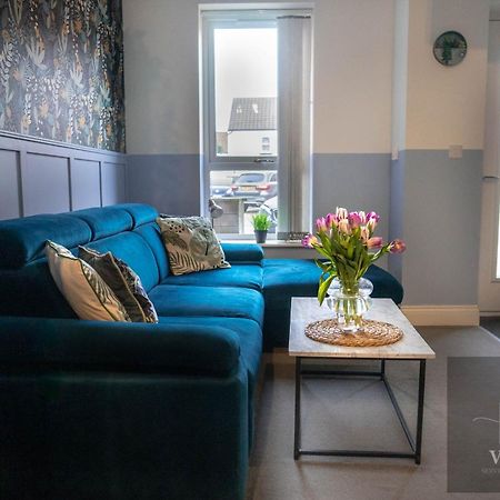 1 Bed House At Velvet Serviced Accommodation Swansea With Free Parking & Wifi - Sa1 Esterno foto