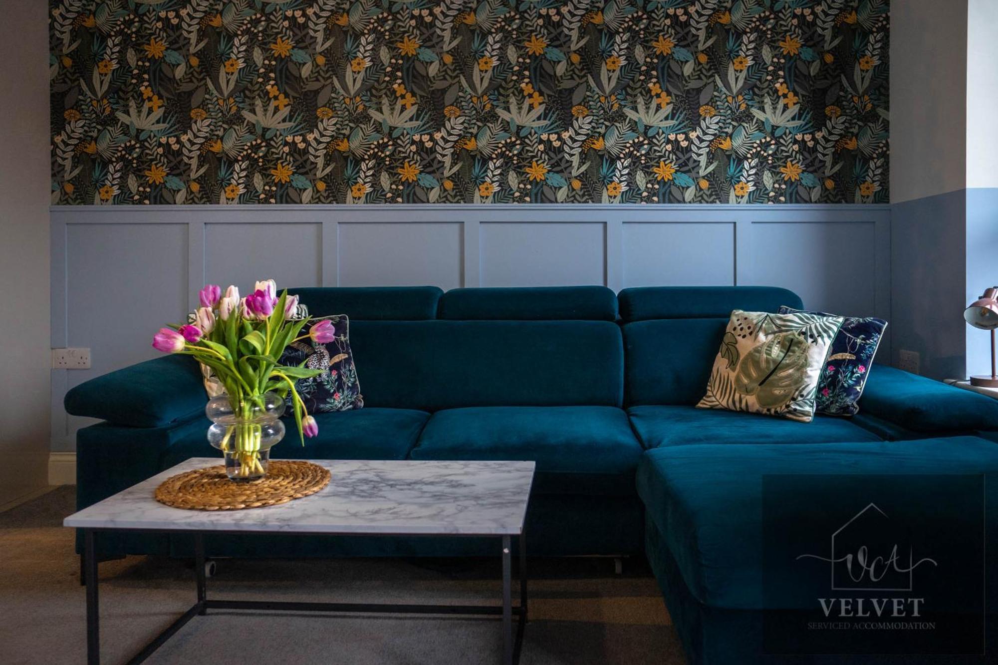 1 Bed House At Velvet Serviced Accommodation Swansea With Free Parking & Wifi - Sa1 Esterno foto